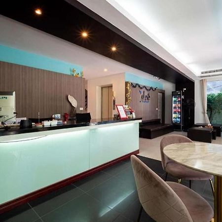 Hotel By Dee @Jomtien Pattaya Exterior foto