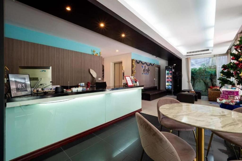 Hotel By Dee @Jomtien Pattaya Exterior foto